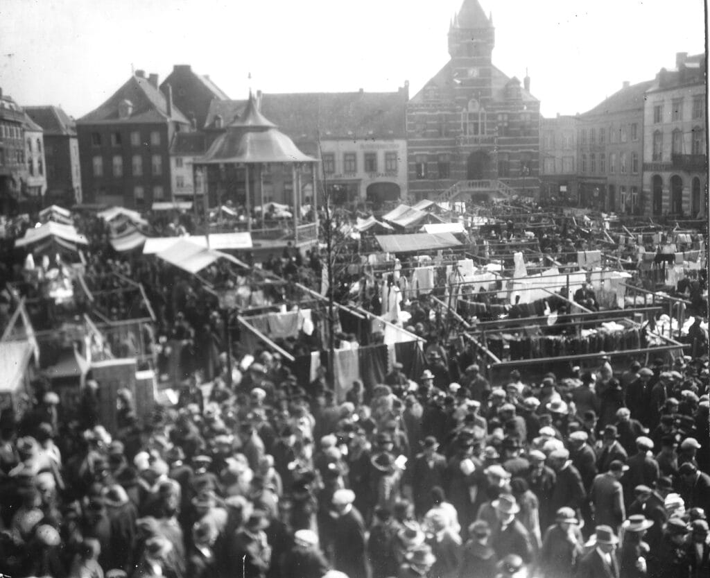 De Sint Joepmarkt in 1943